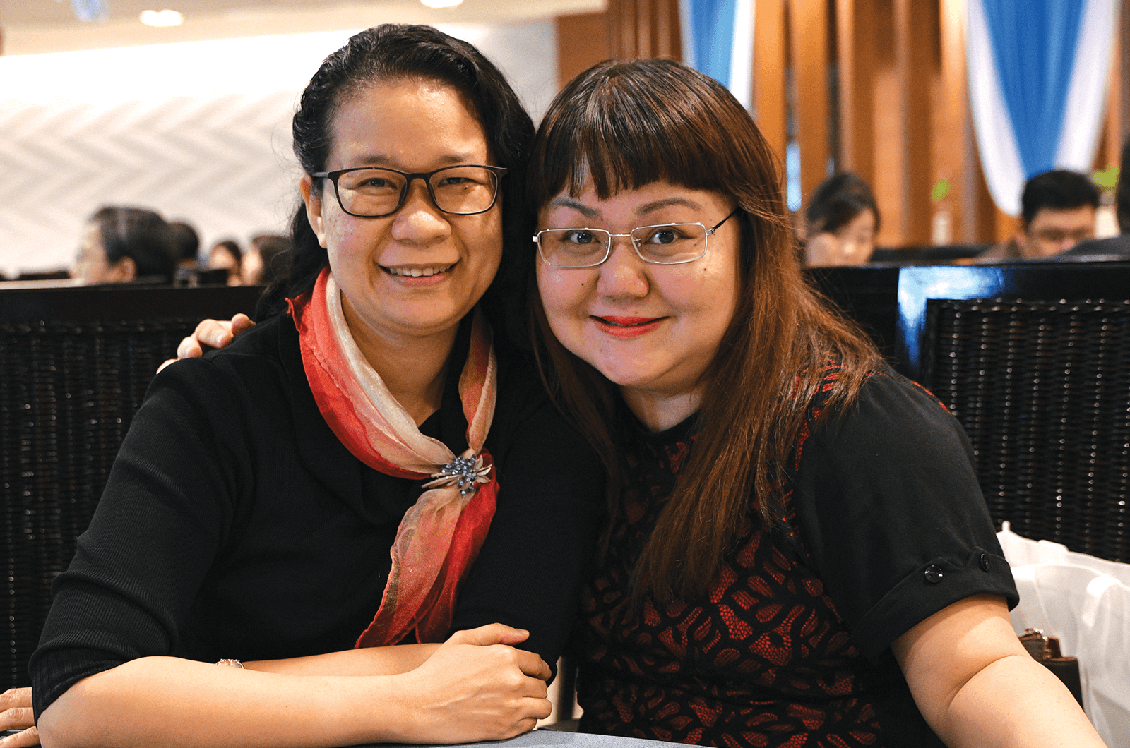 Jacylyn Wee, left, and Sue Tiong